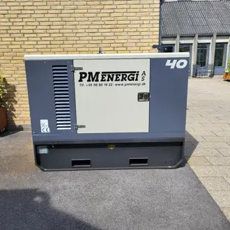 Én af de tre nødgeneratorer på Lundegården